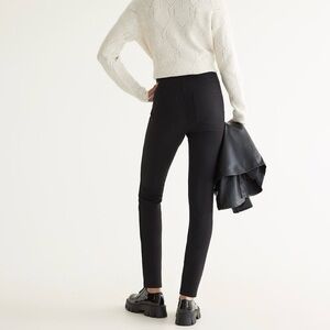 Reitmans Plaid Black Leggings size large